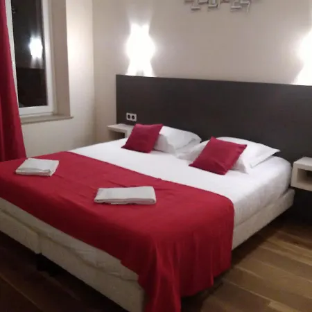 Hotel Logis Le Provencal