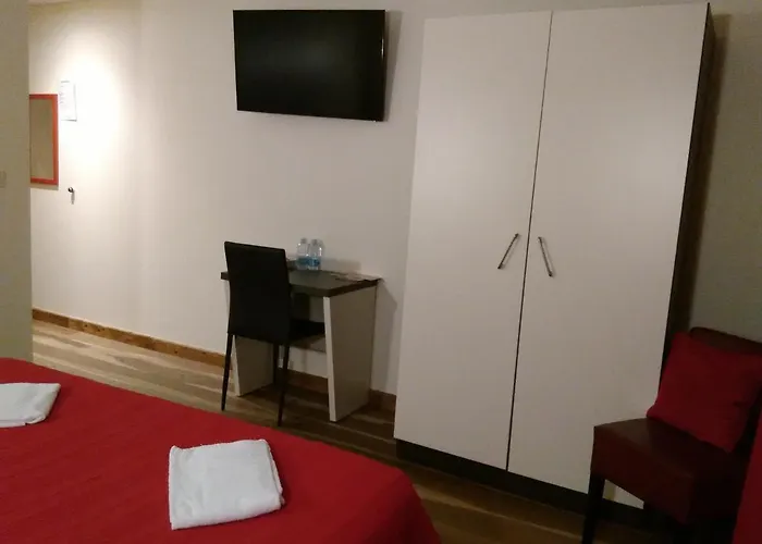 Hotel Logis Le Provencal Euville